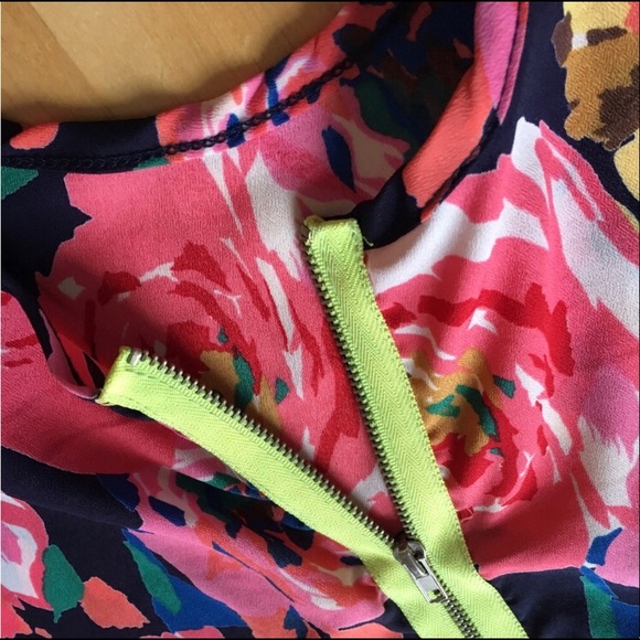 Floral Tank Top - Picture 3 of 3